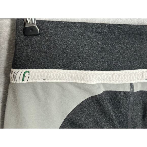 Lululemon Size 4 Cropped Wide Leg 2‎ Tone Gray Relaxed Fit High Rise Activewear - Picture 3 of 11